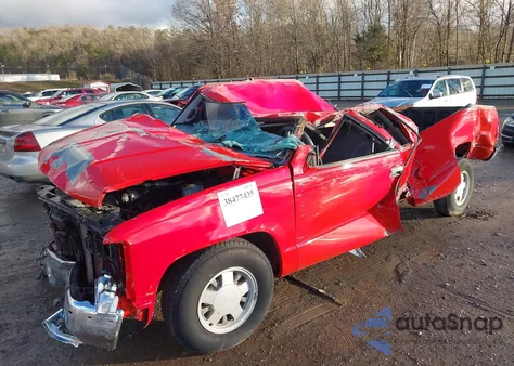 1998 Chevrolet C1500 Fleetside z USA, uszkodzony, nr VIN 2GCEC19M3W1166101